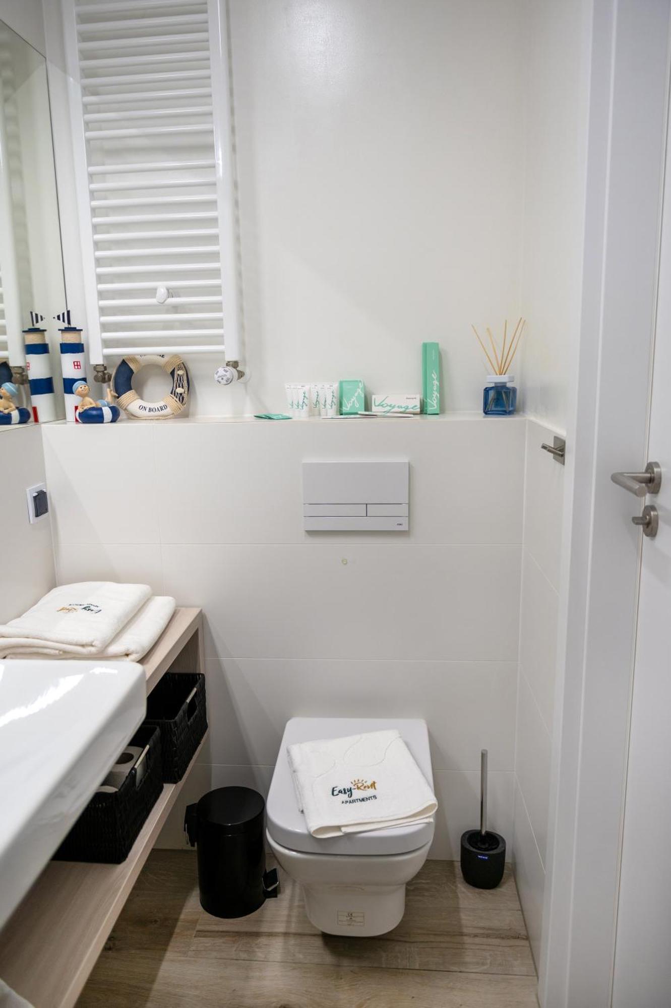 Platinium Moon - Przy Samym Morzu - Easy-Rent Apartments Rewal Luaran gambar